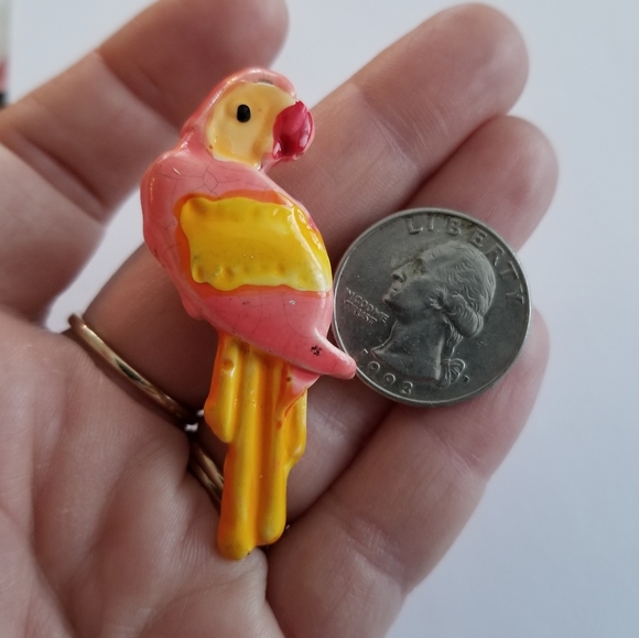 Vintage parrot bird brooch pink yellow pin vaporwave - Picture 7 of 10